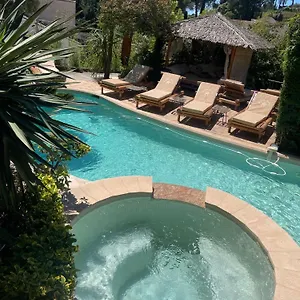 https://villa-mas-de-la-mer.fr-provencehotel.com