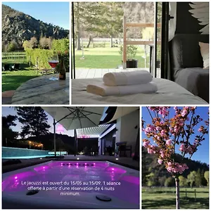 https://le-ponton-des-sympetrums.hotels-rhonealpes.com